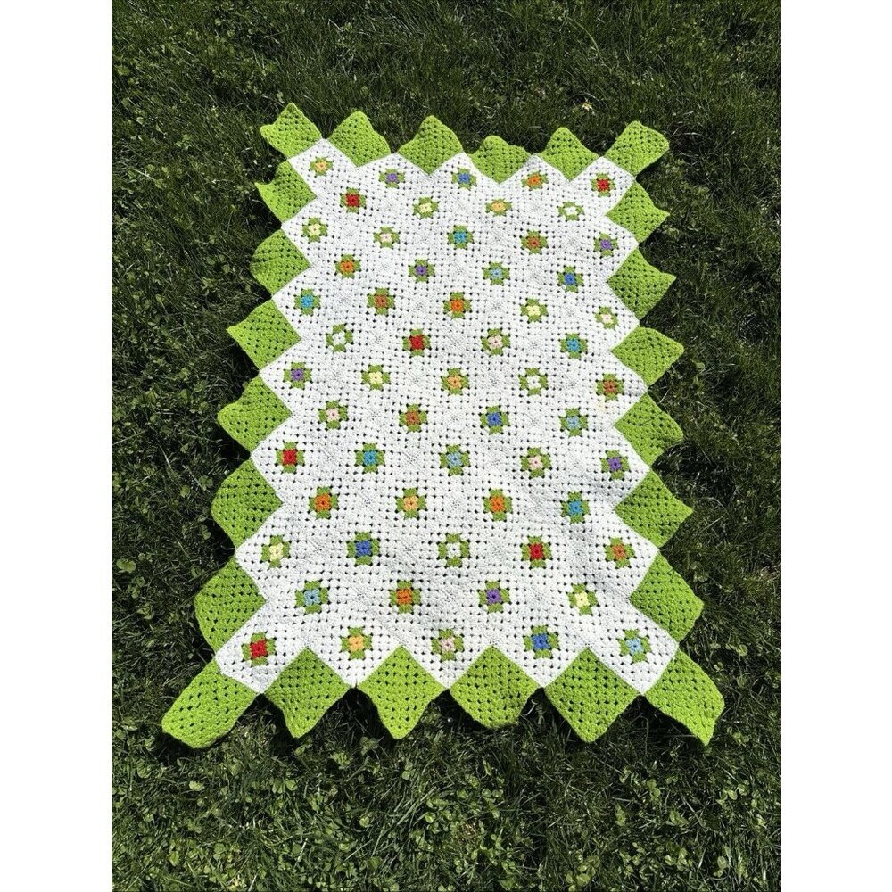 GRANNY SQUARE Crochet Afghan Handmade White Green Multicolor Squares 36"x51"